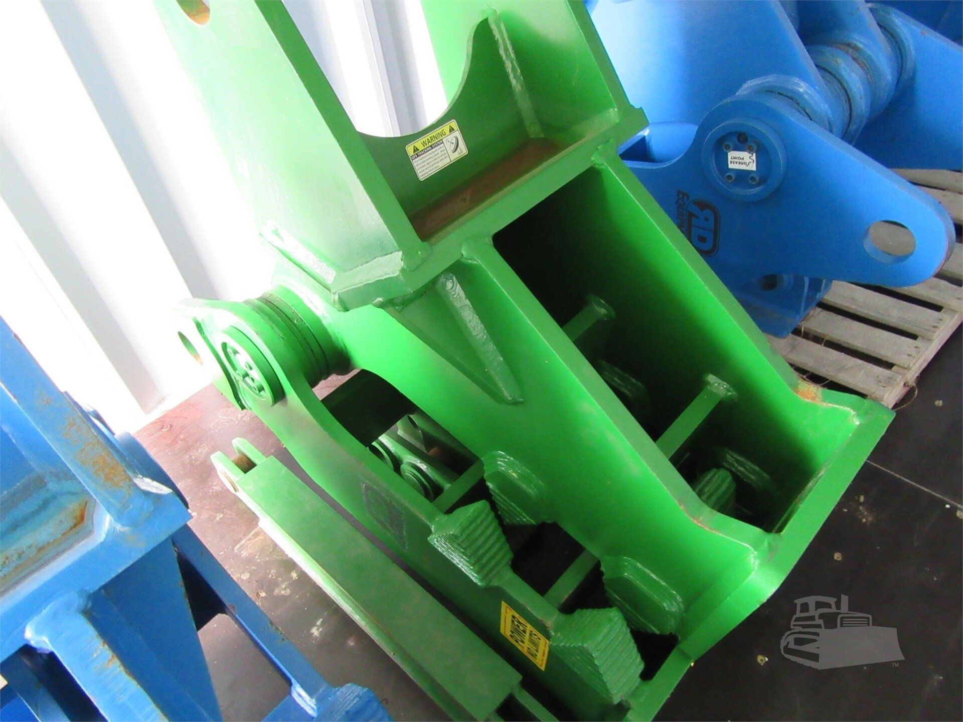 RENT DEMOLITION MP2700