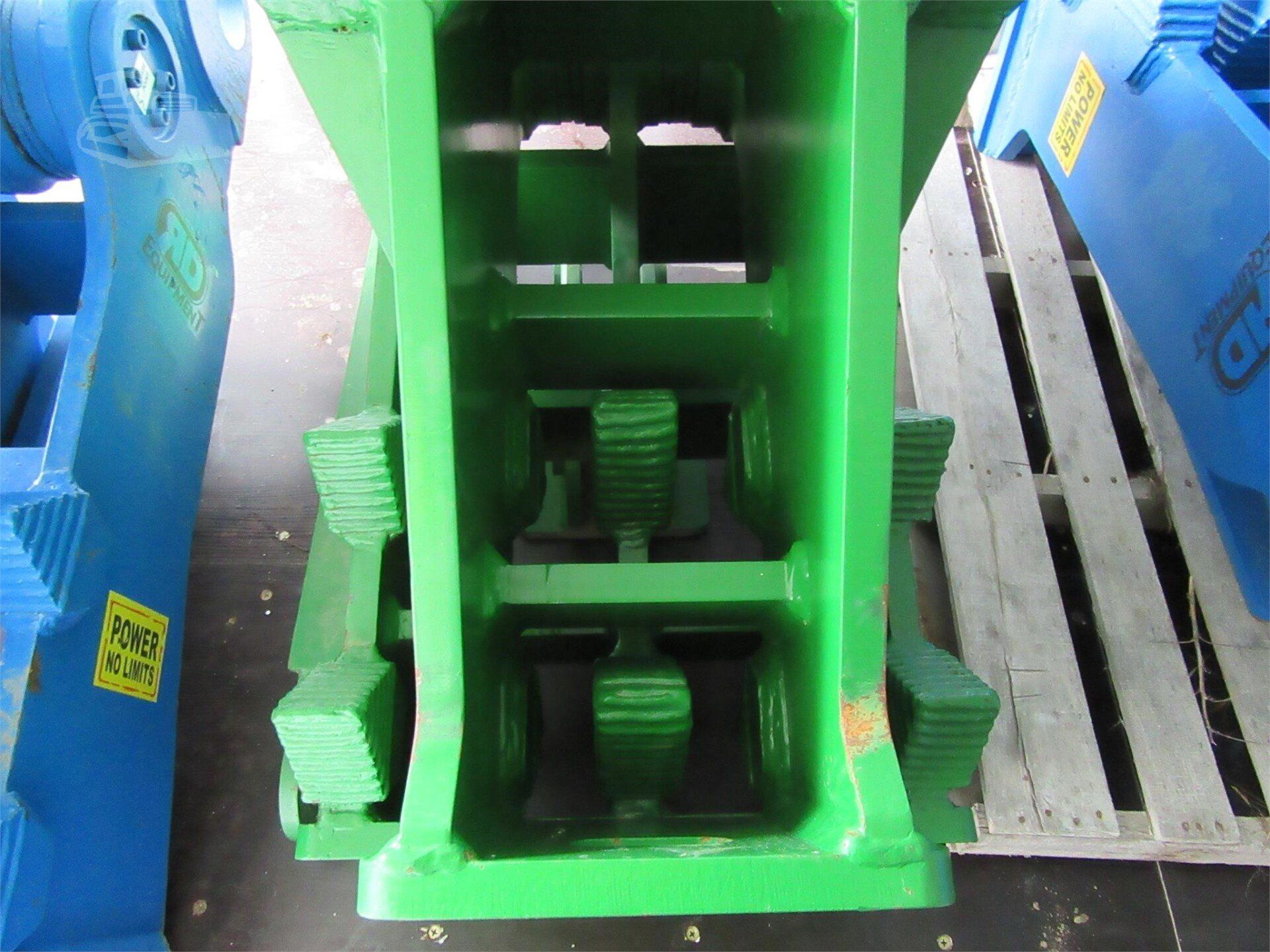 RENT DEMOLITION MP2700