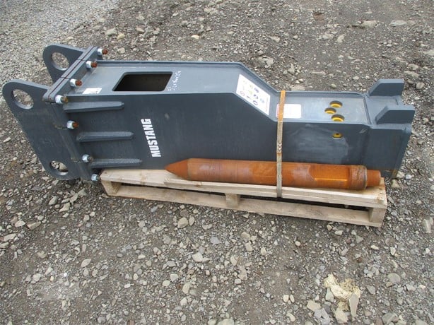 2020 MUSTANG HM1000 - $10,800
